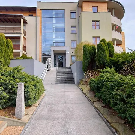 Komfortowy Apartament Dwupokojowy Z Tarasem I Garaz Ustka Exterior photo